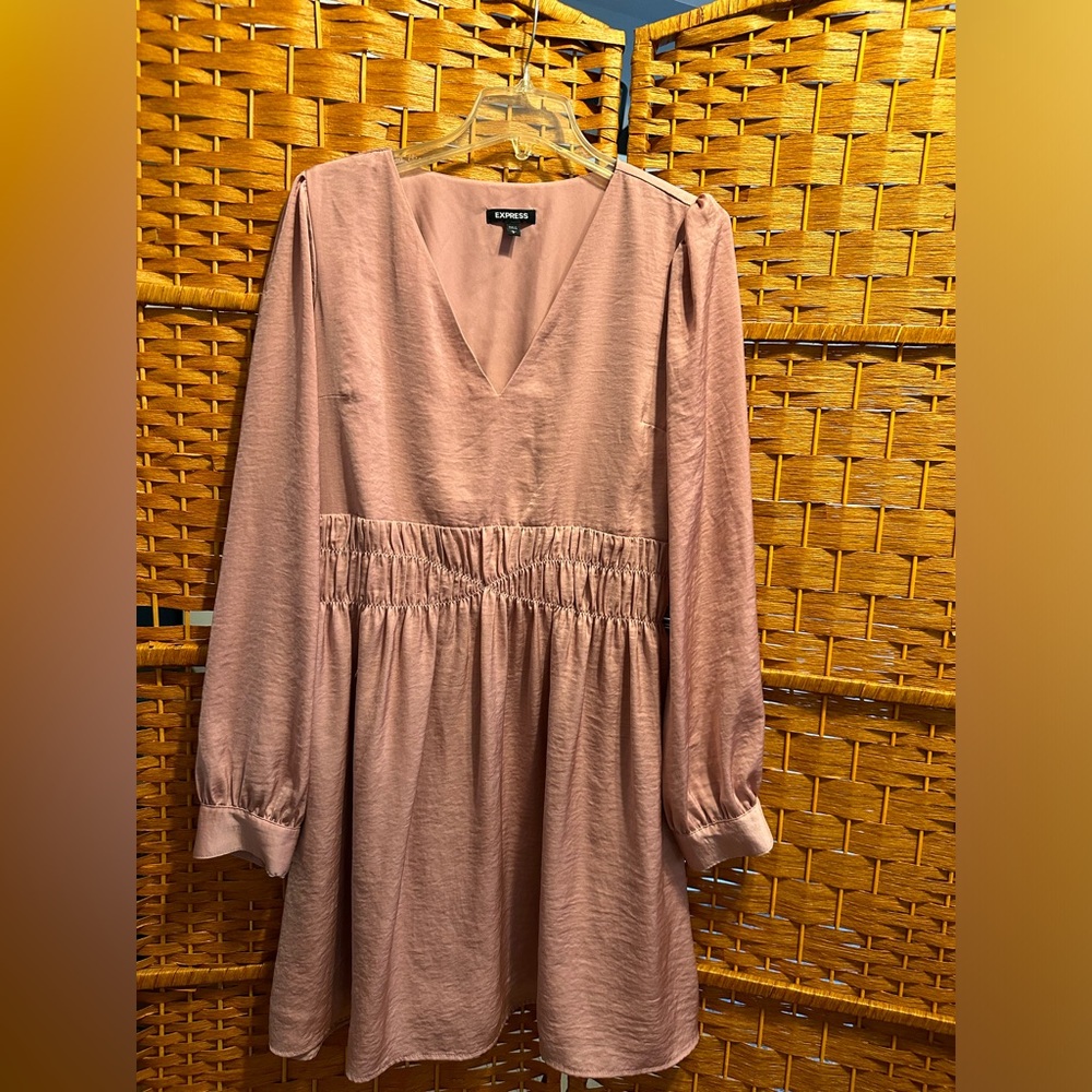 Express satin dusty rose pink dress. Size L. V-neck with elastic waist & buttons